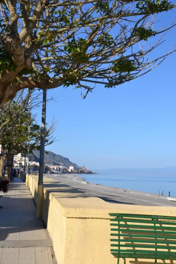 I Tesori Del Mare Bed and Breakfast Letojanni Εξωτερικό φωτογραφία